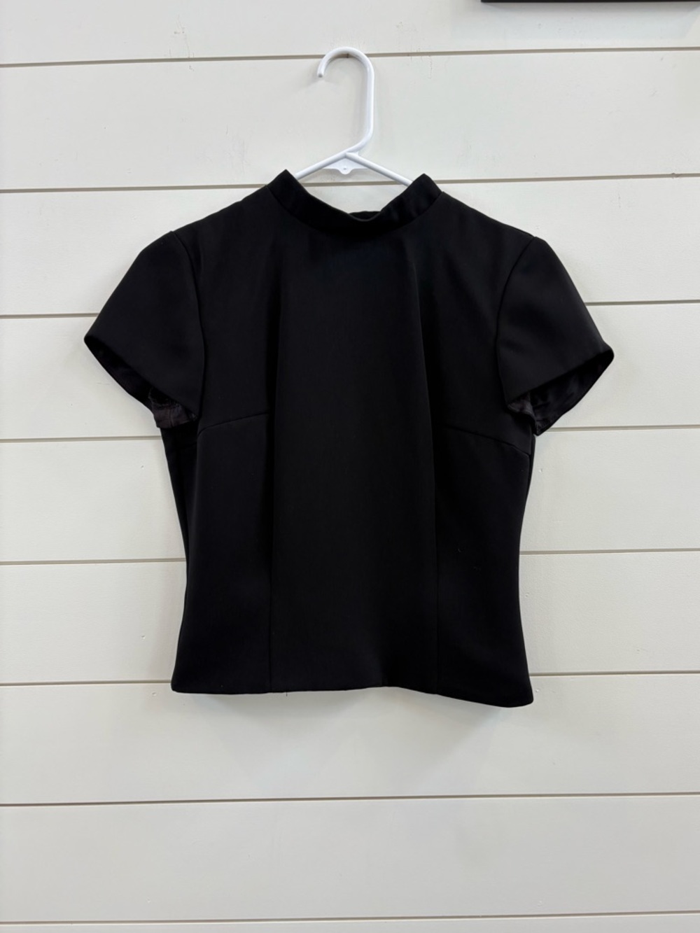 Vintage Matching Set Black Short-Sleeve Mock Neck Top and Pants